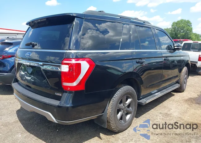 1FMJU1JT0JEA17274: 42551745