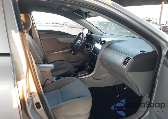 1NXBU4EE6AZ318879: 42551818