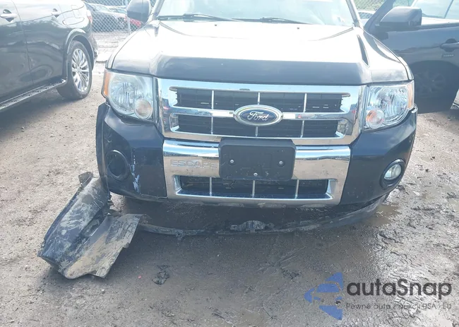 1FMCU9E75CKB11093: 42551213