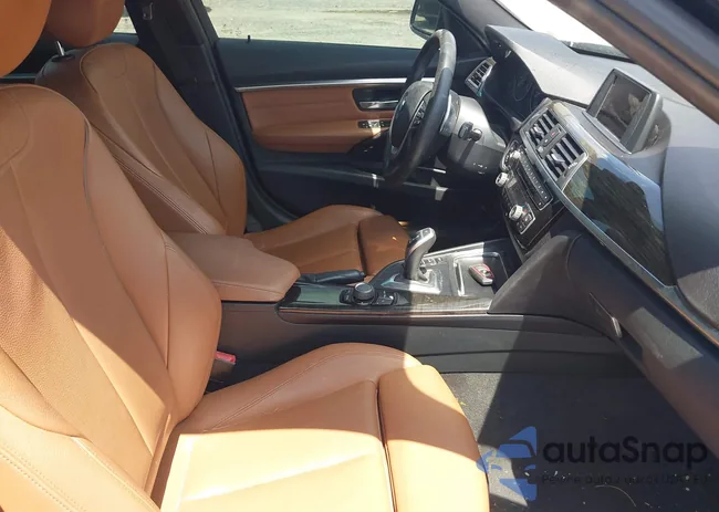 WBA8E9G53GNU28732: 42551319