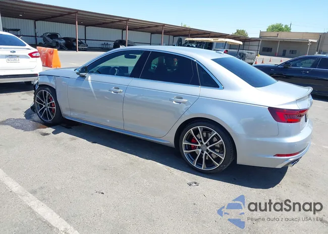 WAUC4AF44JA100841: 42551465