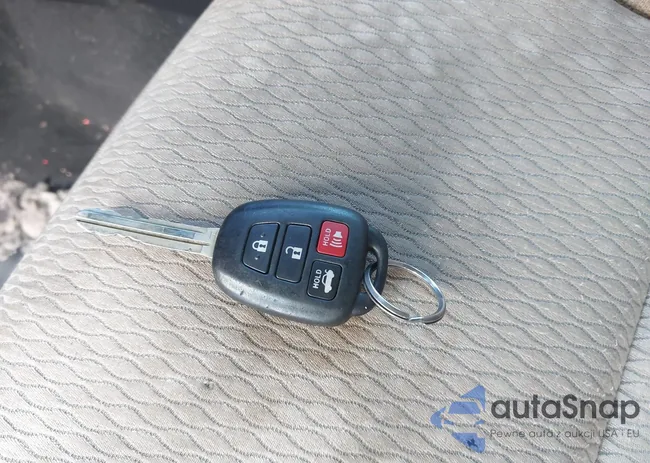 2T1BURHE8EC012637: 42552730