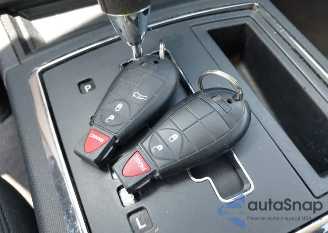 2D4FV47T28H237540: 42552820