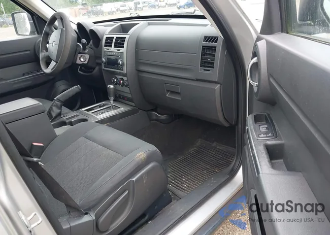 1D4PU2GK5BW532661: 42552873