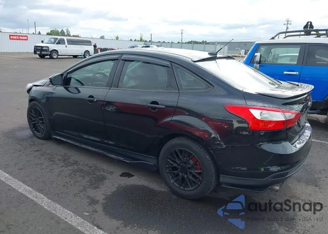 1FADP3F26DL142399: 42552998