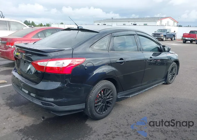 1FADP3F26DL142399: 42552998