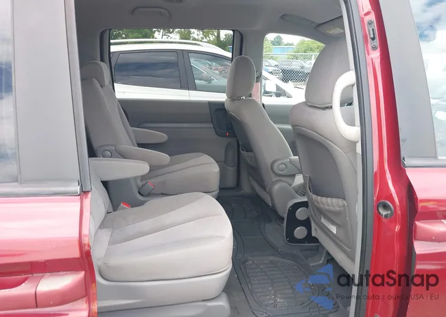 KNDMB233496315990: 42552402