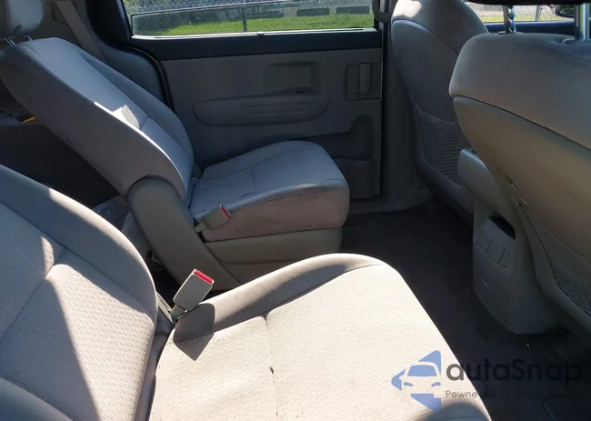 KNDMB5C10G6164126: 42553745