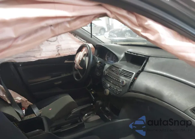 1HGCP263X8A140375: 42554138