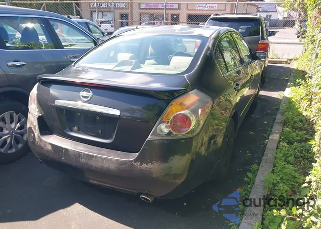 1N4AL21E48N401623: 42553262