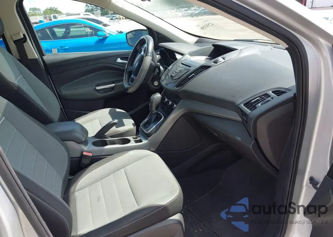 1FMCU0GX3DUA73538: 42553358