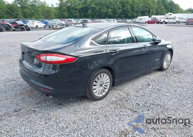 3FA6P0LU0FR236411: 42553364