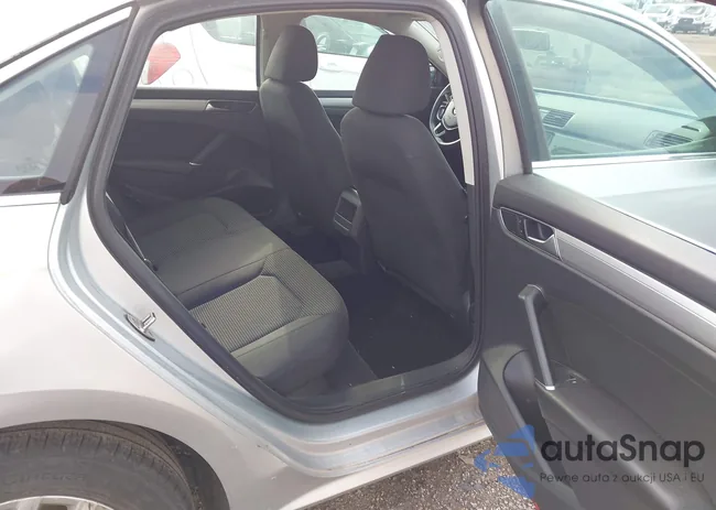 1VWAT7A38GC009371: 42553377