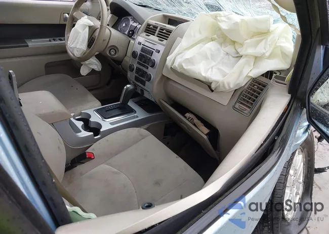 4M2CU81789KJ04176: 42553507