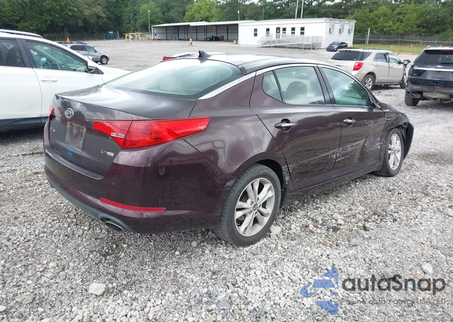 KNAGN4A71B5052971: 42553543