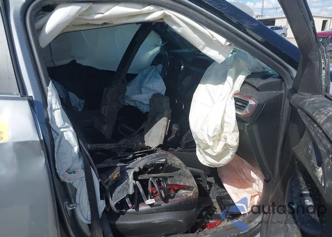 KL79MTSL3PB214206: 42554607