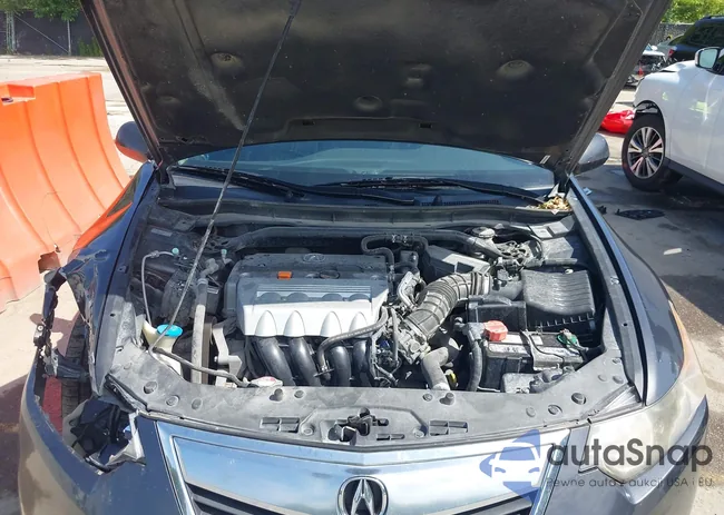 JH4CU2F63DC002952: 42554739