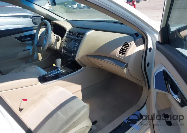 1N4AL3AP3DN483765: 42554776