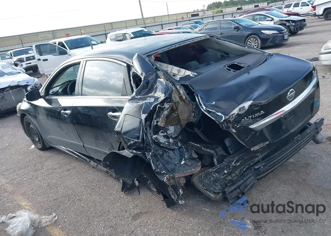 1N4AL3APXFC193957: 42554445