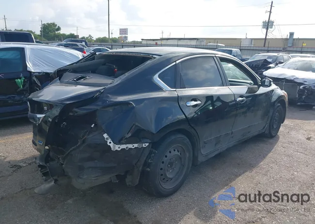 1N4AL3APXFC193957: 42554445