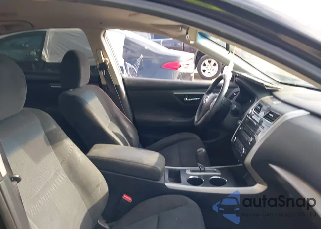 1N4AL3APXFC193957: 42554445