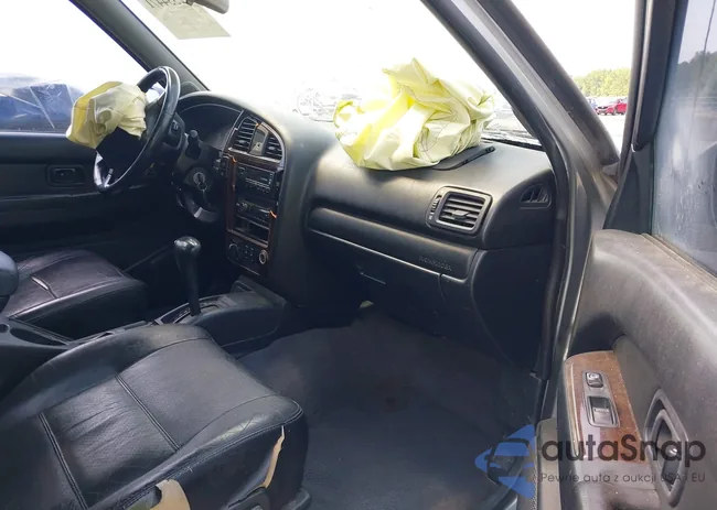 JN8DR09Y71W615390: 42554471