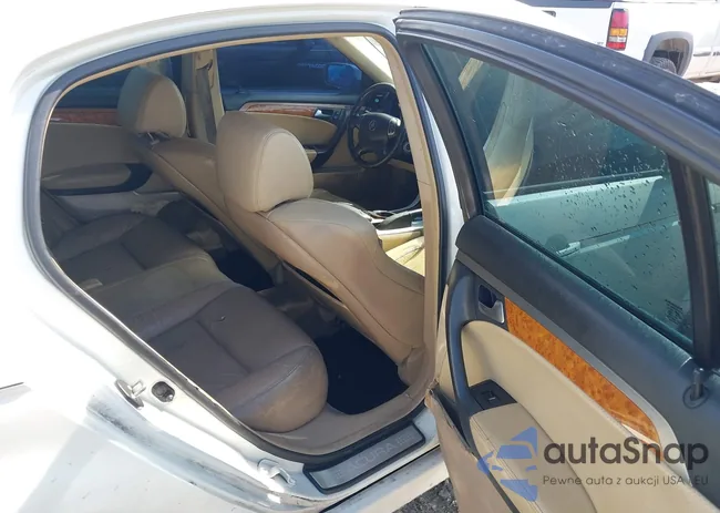 19UUA66226A023732: 42555770