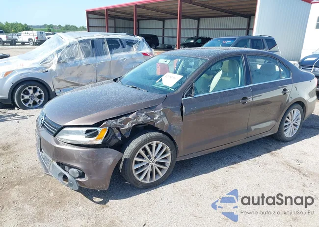 3VWLL7AJ8EM387791: 42555967