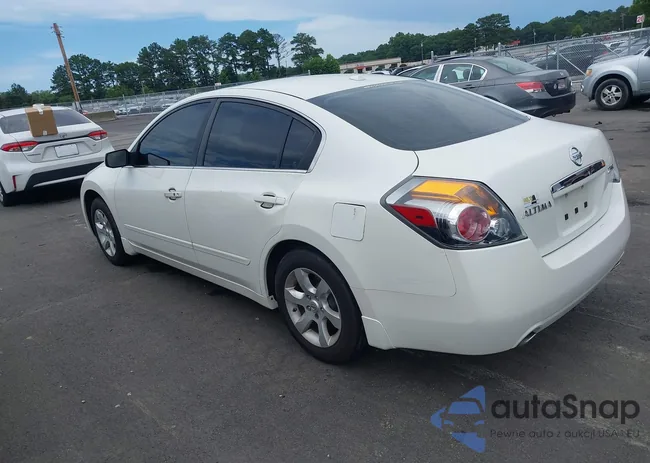 1N4AL21E89N457680: 42555357