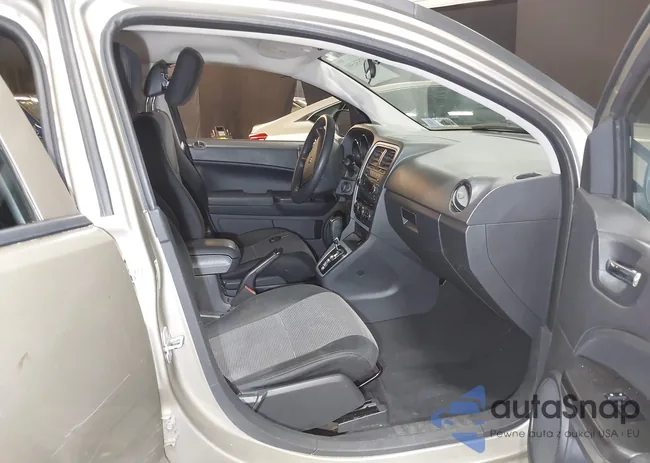 1B3CB4HA3AD540126: 42556593