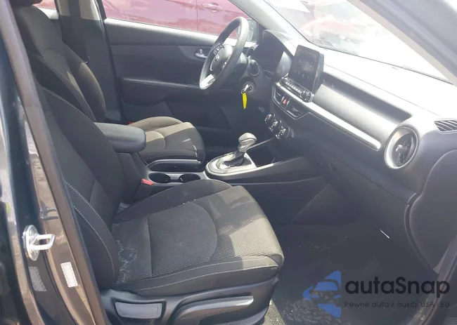 3KPF24AD9LE162377: 42556650