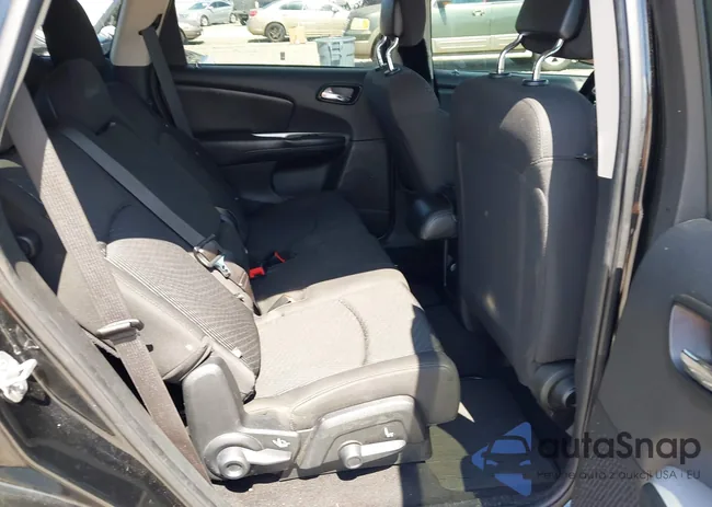 3C4PDCAB9JT533828: 42556732