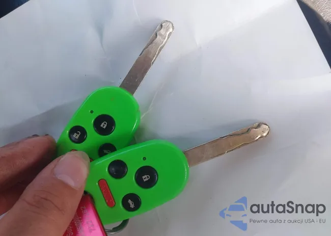 1HGCP2F89CA082697: 42556992