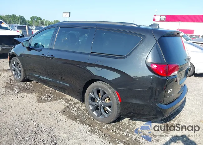 2C4RC1BG3LR250499: 42557011