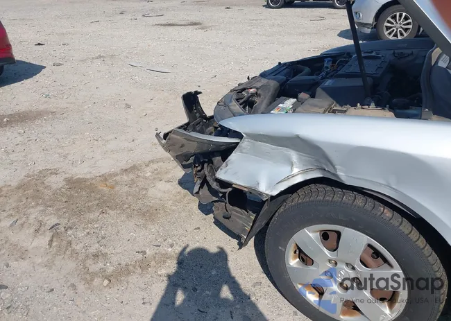 5NPET4AC8AH615011: 42557044