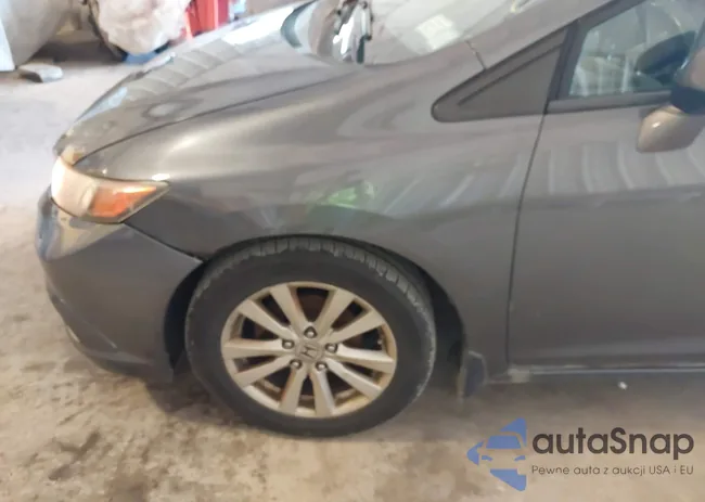 2HGFB2F82CH552355: 42557059