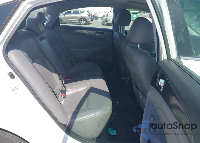 KMHEC4A46CA040681: 42557110