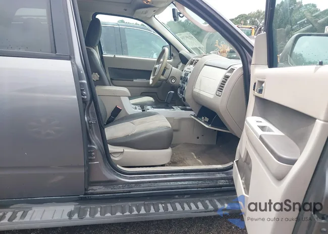 4M2CU87G89KJ03651: 42556334