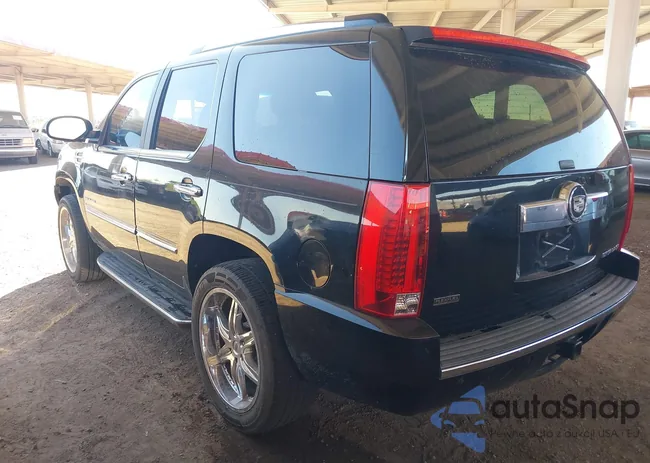 1GYUCBEF3AR122327: 42556351