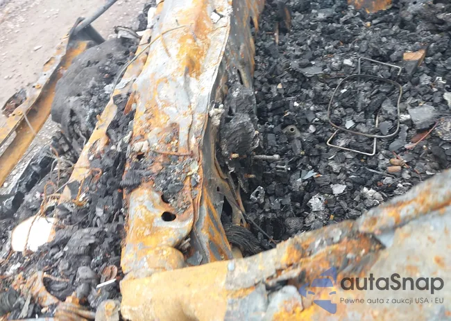 2C4RC1BG5HR569183: 42556435