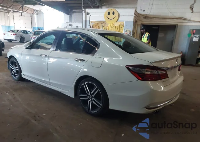 1HGCR2F18HA291207: 42556490