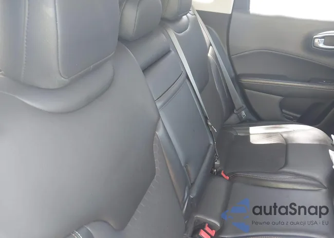 3C4NJDBB5JT200840: 42557660