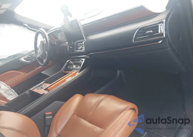 5LMJJ2LT7KEL03858: 42557341