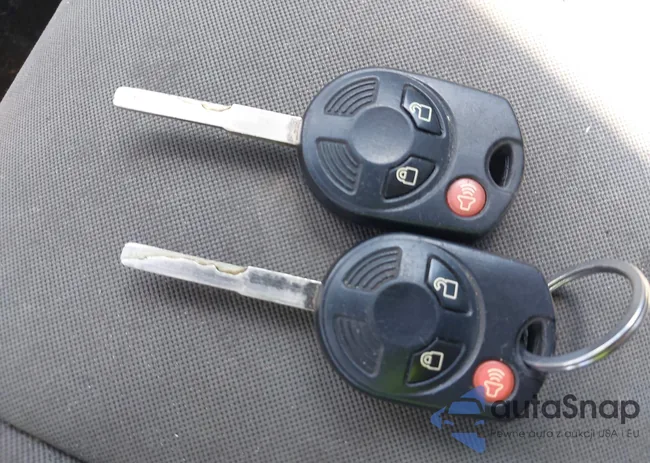 1FMCU0G96GUB11253: 42557351