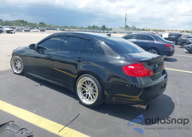 JN1CV6AR7AM252677: 42557395