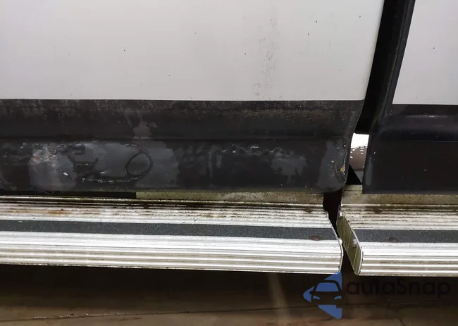 1FTHX2519GKB51638: 42557400