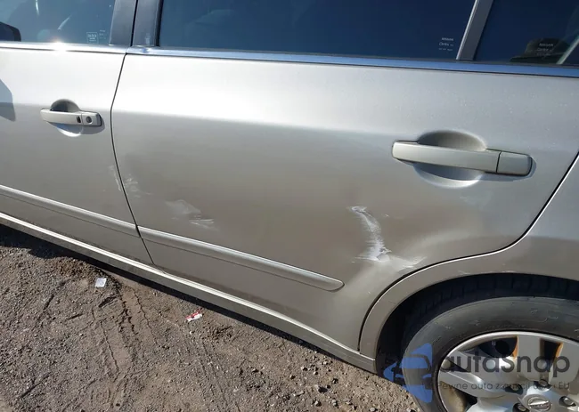 1N4AL21E19C115404: 42557413