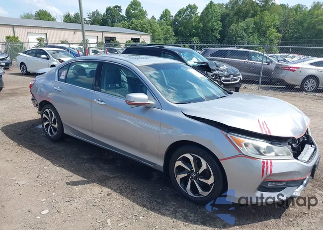 1HGCR3F86HA004806: 42558570