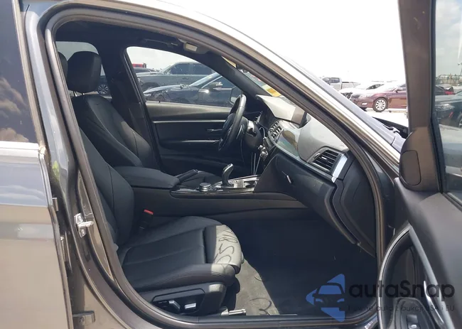 WBA8D9C56HK678445: 42558169