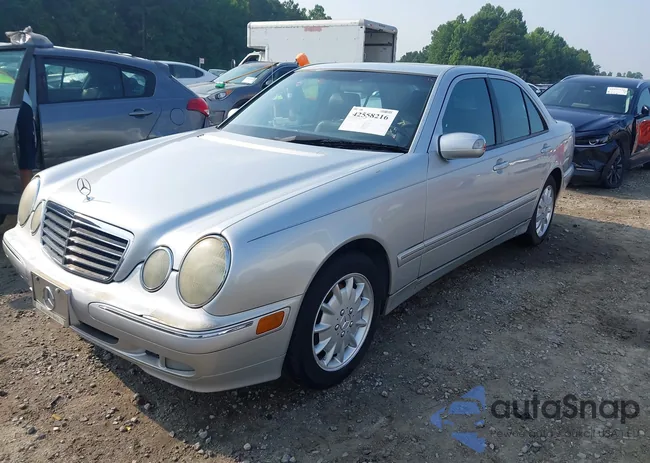 WDBJF65JX1B206079: 42558216